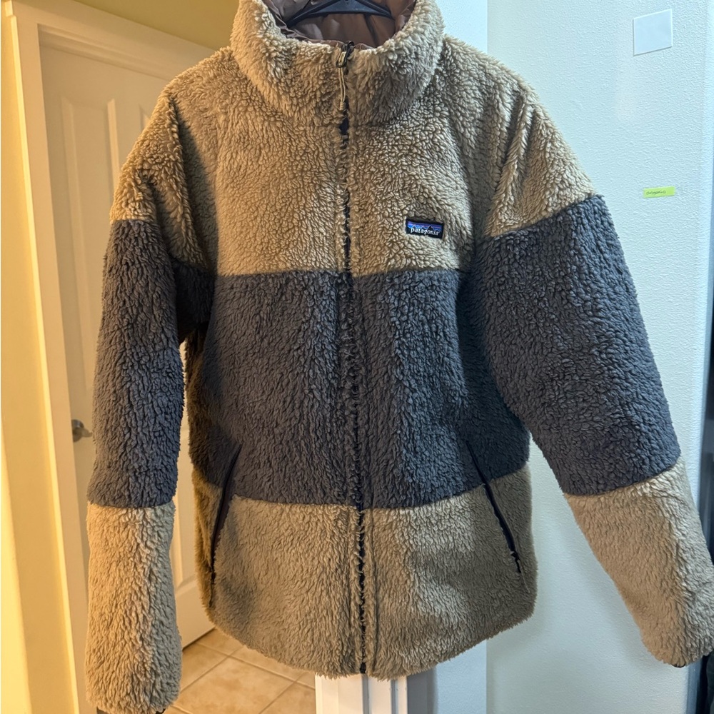 Patagonia Men's Reversible Silent Down Jacket